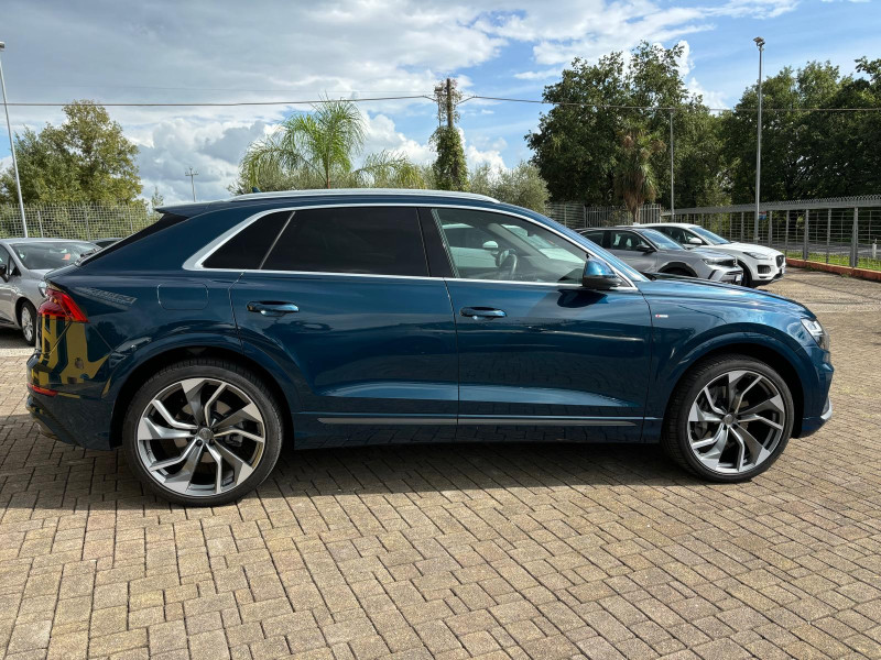 Audi Q8 55 3.0 tfsi Hybrid S-Line quattro Tetto - Cerchi23 - Full Led-  7