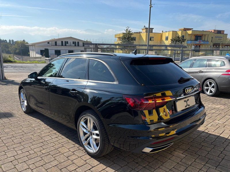 Audi A4 Avant 40 2.0 Tdi 190cv S-Tronic Modello Restyling 4