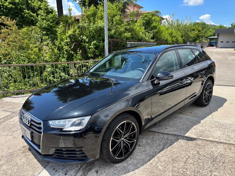 Audi A4 Avant 2.0 Tdi 150cv S-tronic "Navi - Cerchi 18 - Full Led - Climatrizona" 1