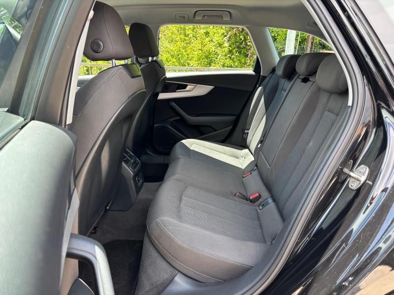 Audi A4 Avant 2.0 Tdi 150cv S-tronic "Navi - Cerchi 18 - Full Led - Climatrizona" 13