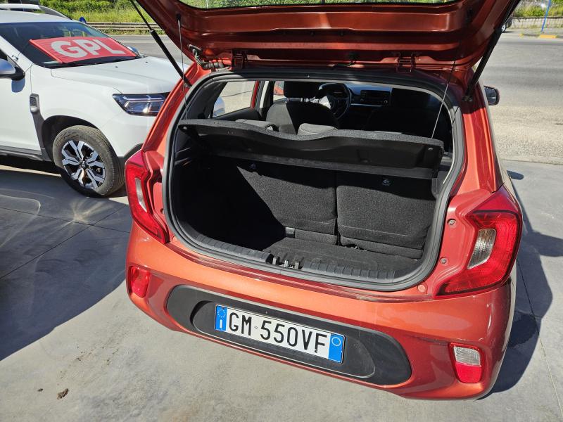 Kia Picanto 1.0 dpi Urban 6