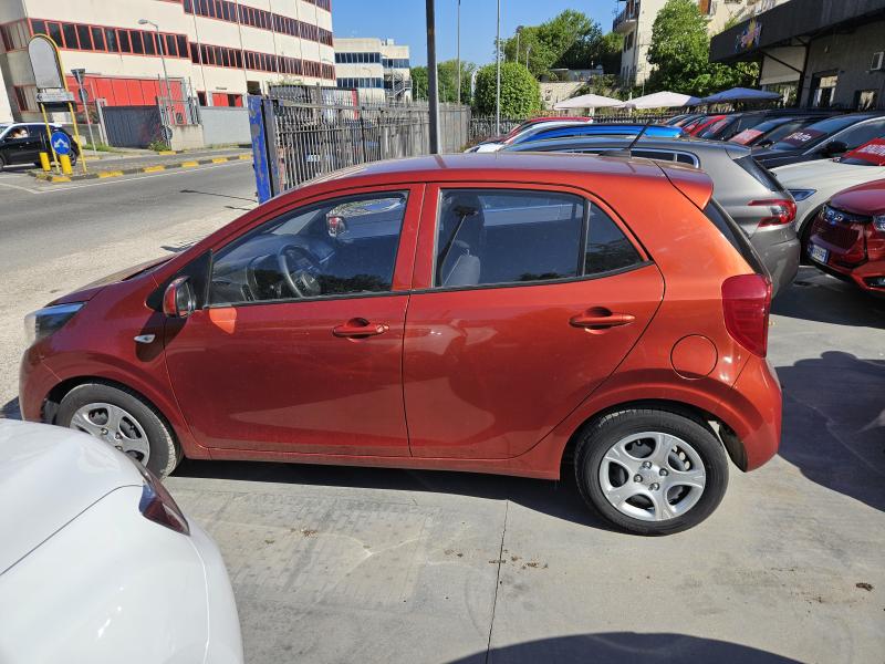 Kia Picanto 1.0 dpi Urban 3