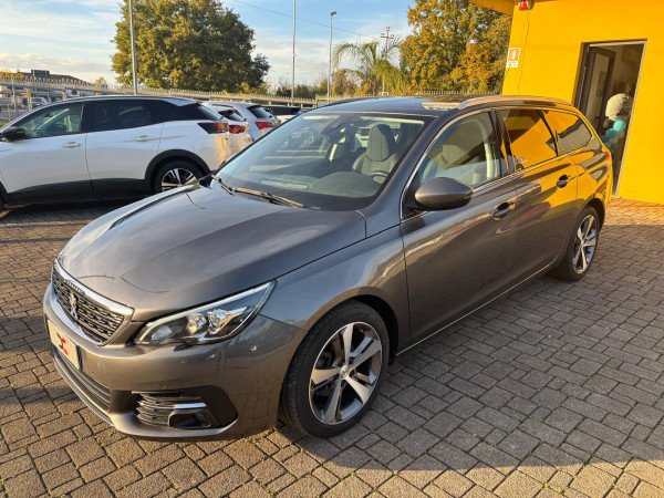 Peugeot 308 SW 1.5 bluehdi Allure AT8 Navi - Led - Cambio F1