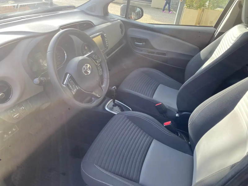 Toyota Yaris 5p 1.5h Business 11