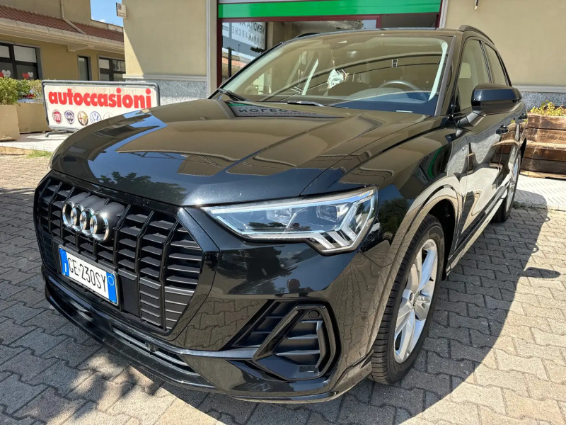 Audi Q3 12