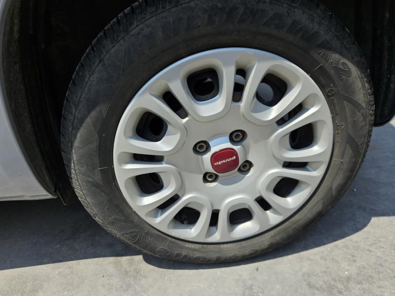 Fiat Panda 1.0 firefly hybrid  13