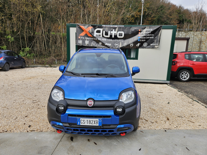 Fiat Panda 1.0 firefly hybrid Cross 1