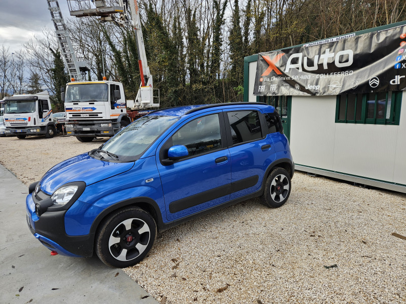 Fiat Panda 1.0 firefly hybrid Cross 3