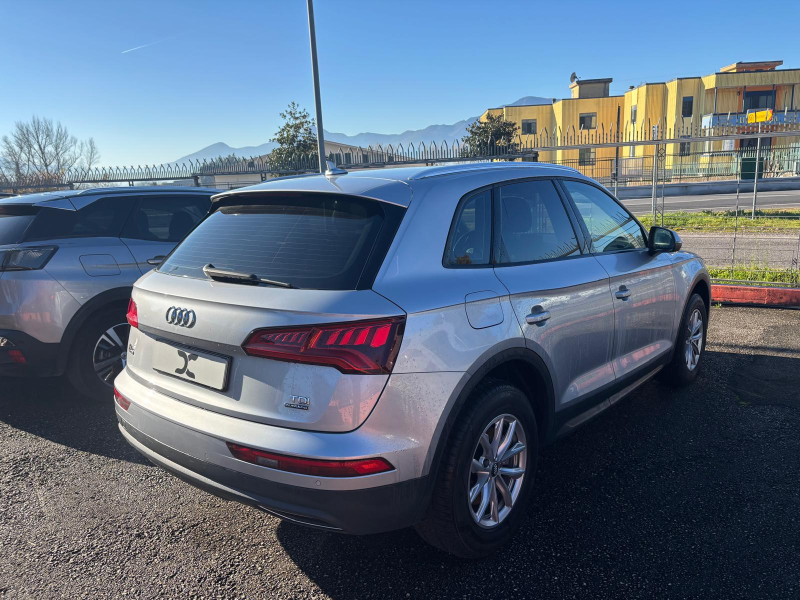 Audi Q5 35 2.0 Tdi Business quattro Cambio F1 - Led - Navi 6