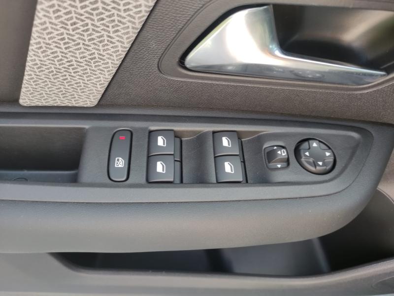 Citroen C4 III 2021 1.2 puretech Plus 18