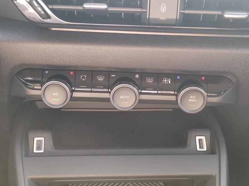 Citroen C4 III 2021 1.2 puretech Plus 11