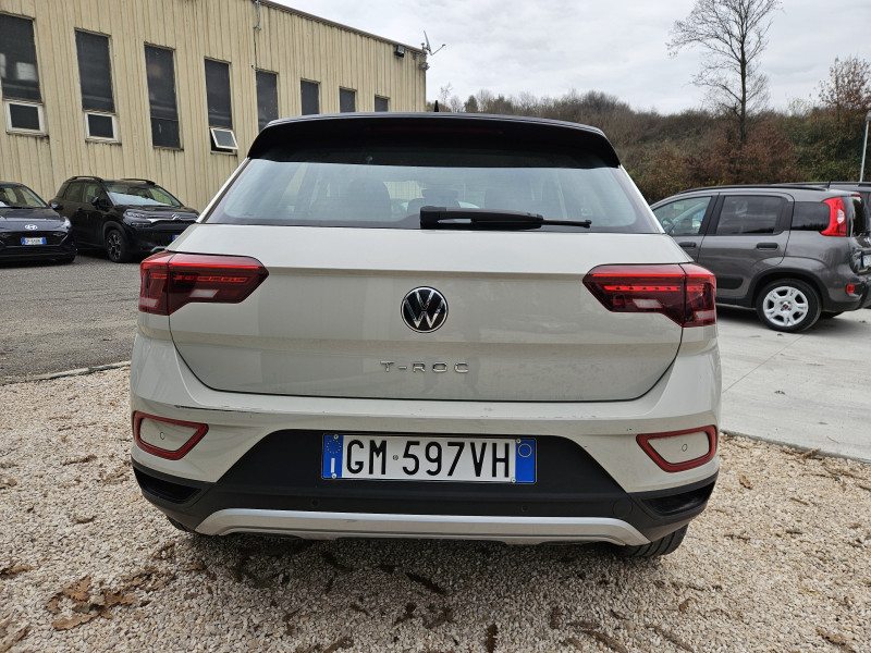 Volkswagen T-Roc 1.0 tsi Life 5