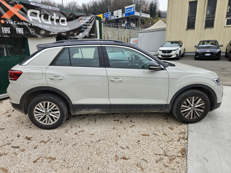 Volkswagen T-Roc 1.0 tsi Life 4