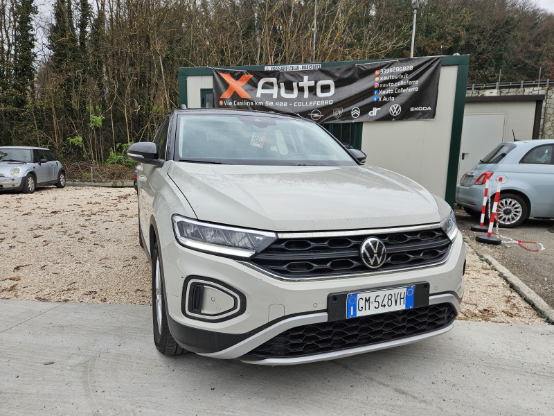 Volkswagen T-Roc 1.0 tsi Life 1