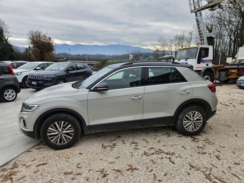 Volkswagen T-Roc 1.0 tsi Life 4