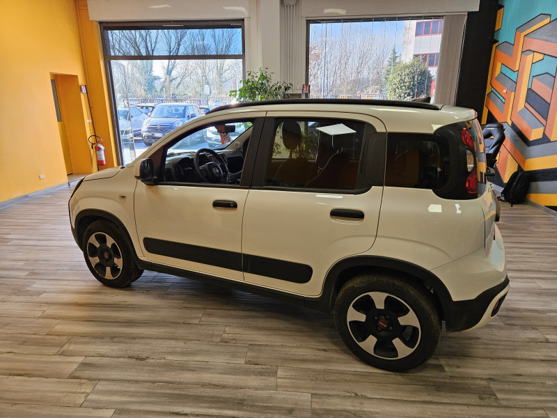 Fiat Panda 1.0 firefly hybrid Cross 14