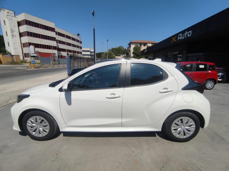 Toyota Yaris IV 1.0 Active 4