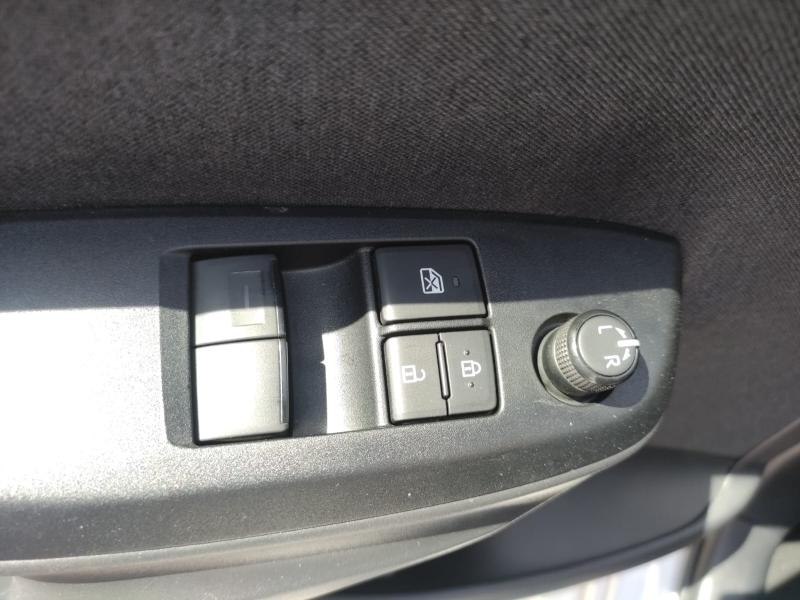 Toyota Yaris IV 1.0 Active 18