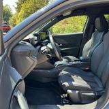 Peugeot 2008 1.5 bluehdi GT Pack Bi-Color Led - F1 - Navi -