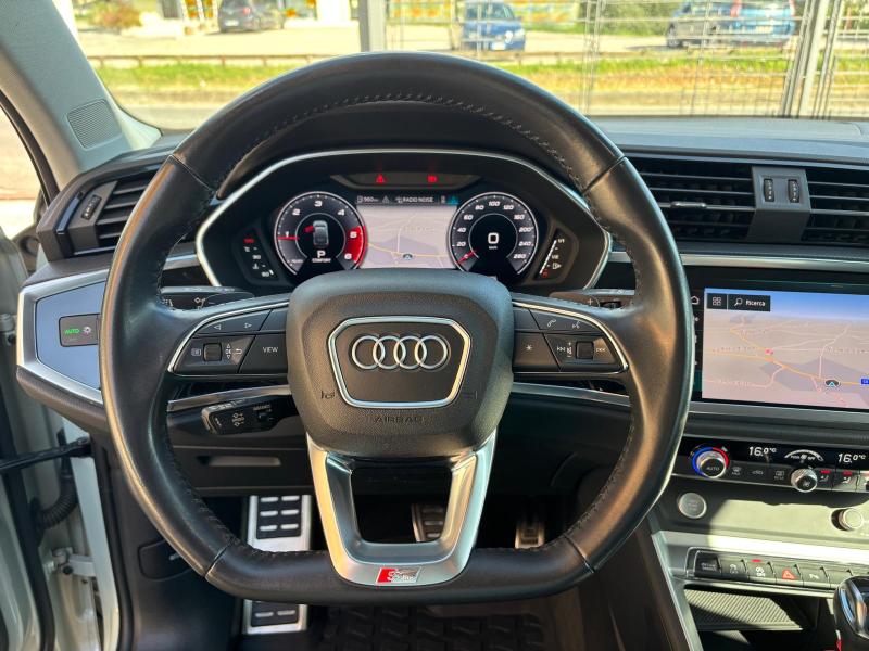 Audi Q3 Sportback 2.0 Tdi S line Edition 12