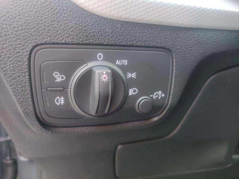 Audi Q2 30 TDI Avant S tronic 14