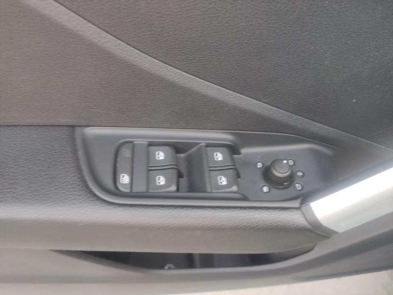 Audi Q2 30 TDI Avant S tronic 15