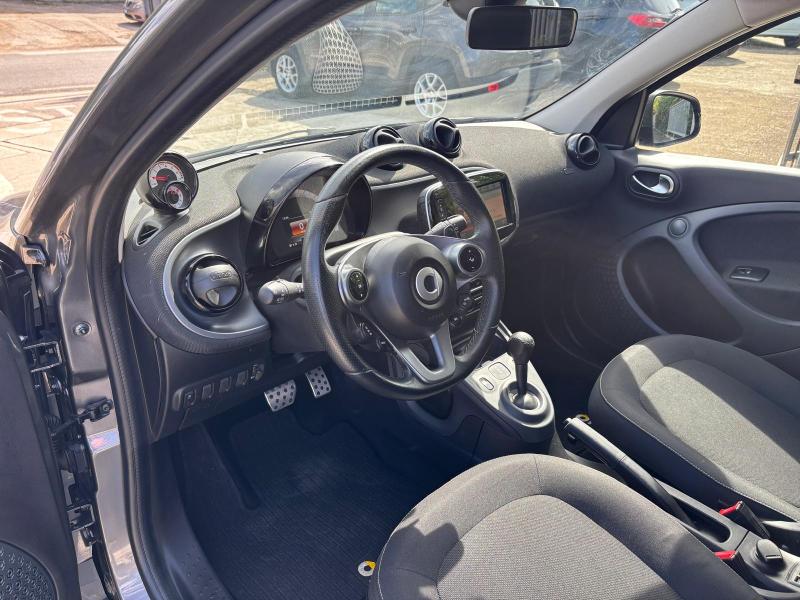 Smart ForFour 1.0 Passion Twinamic Full led - Navi - Telecamera 10