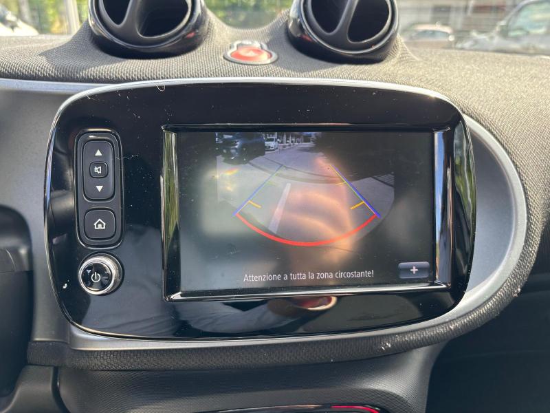 Smart ForFour 1.0 Passion Twinamic Full led - Navi - Telecamera 15