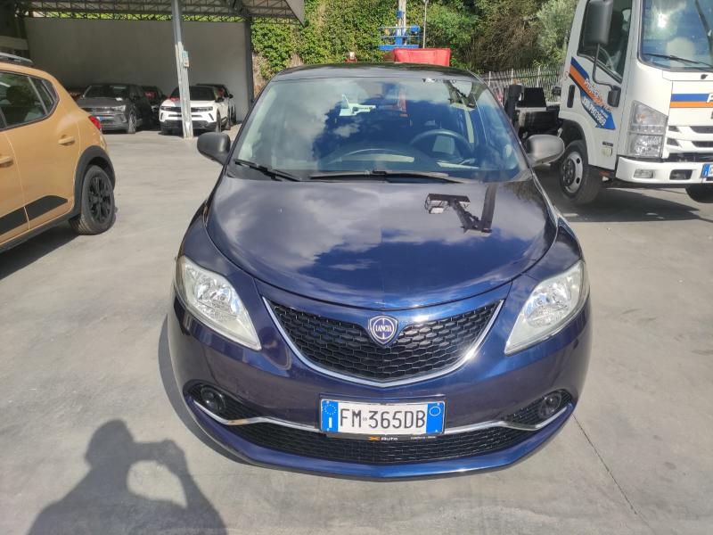 Lancia Ypsilon III 1.2 Silver 69cv 14