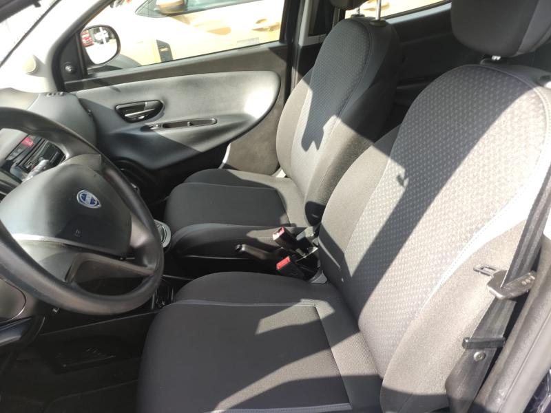 Lancia Ypsilon III 1.2 Silver 69cv 6