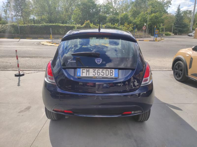 Lancia Ypsilon III 1.2 Silver 69cv 5
