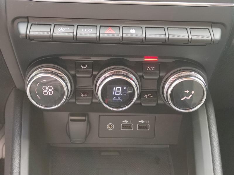 Mitsubishi Colt 1.0L turbo 90 CV Invite 10