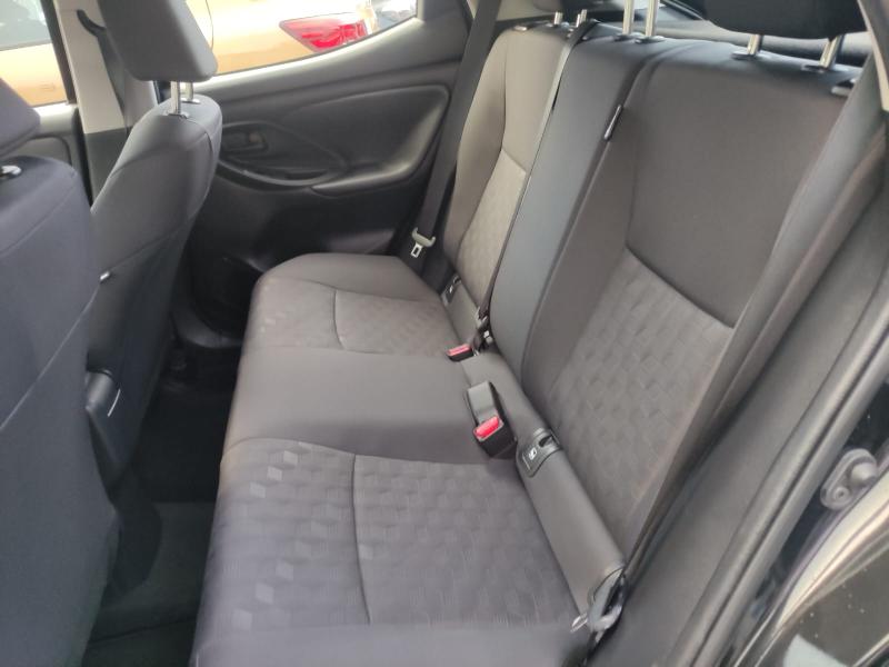 Toyota Yaris IV 1.5h Active 5 Porte 13