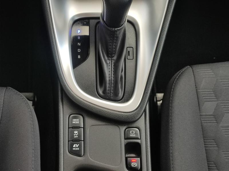 Toyota Yaris IV 1.5h Active 5 Porte 12