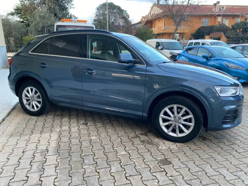 Audi Q3 5