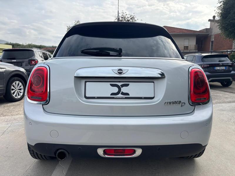 MINI Cooper D 1.5 Business auto Cerchi 17 - Pdc - Led - 4