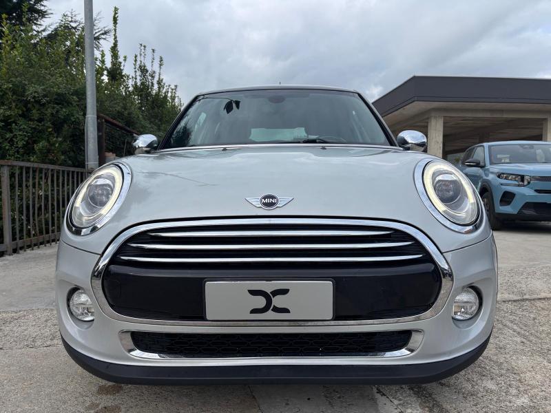 MINI Cooper D 1.5 Business auto Cerchi 17 - Pdc - Led - 9