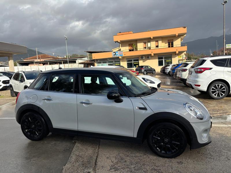 MINI Cooper D Business 1.5. 5p " Led - Pdc - Cruise Control " 7