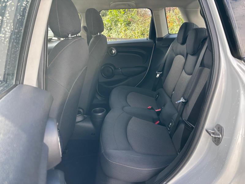 MINI Cooper D Business 1.5. 5p " Led - Pdc - Cruise Control " 15