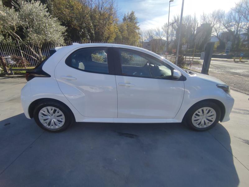 Toyota Yaris IV 1.5h Active 5