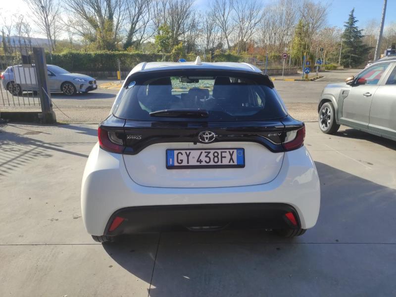 Toyota Yaris IV 1.5h Active 6