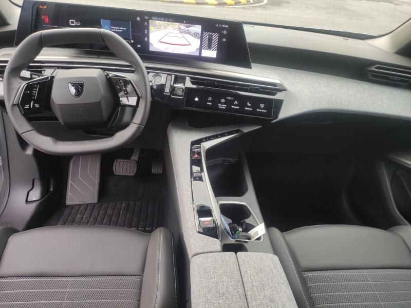 Peugeot Nuovo 5008 Hybrid 136 e-DCS6 Allure 7 Posti 2