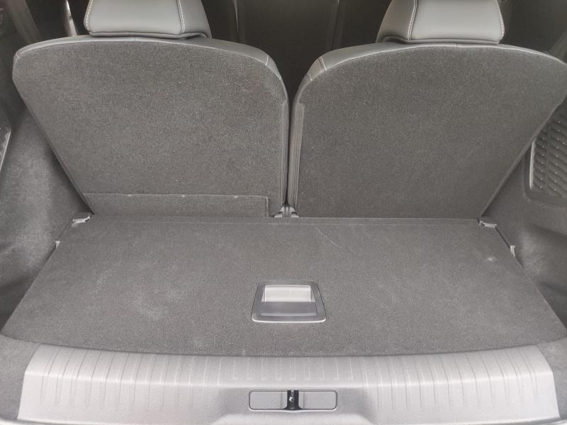 Peugeot Nuovo 5008 Hybrid 136 e-DCS6 Allure 7 Posti 20