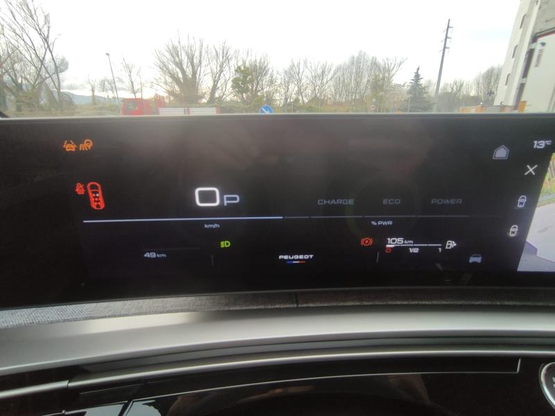 Peugeot Nuovo 5008 Hybrid 136 e-DCS6 Allure 7 Posti 9