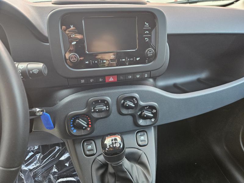 Fiat Panda 1.0 firefly hybrid Pandina 5 Posti 10