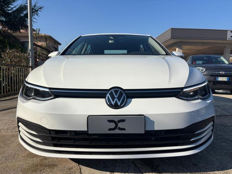 Volkswagen Golf 1.0 etsi evo Life Cambio Dsg - Led - Pdc - 10
