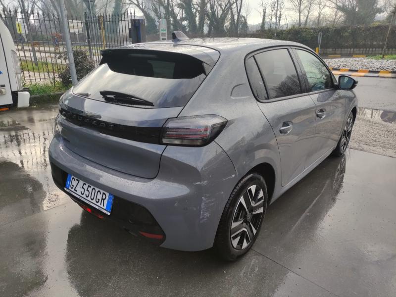 Peugeot 208 II 1.2 puretech Allure 18