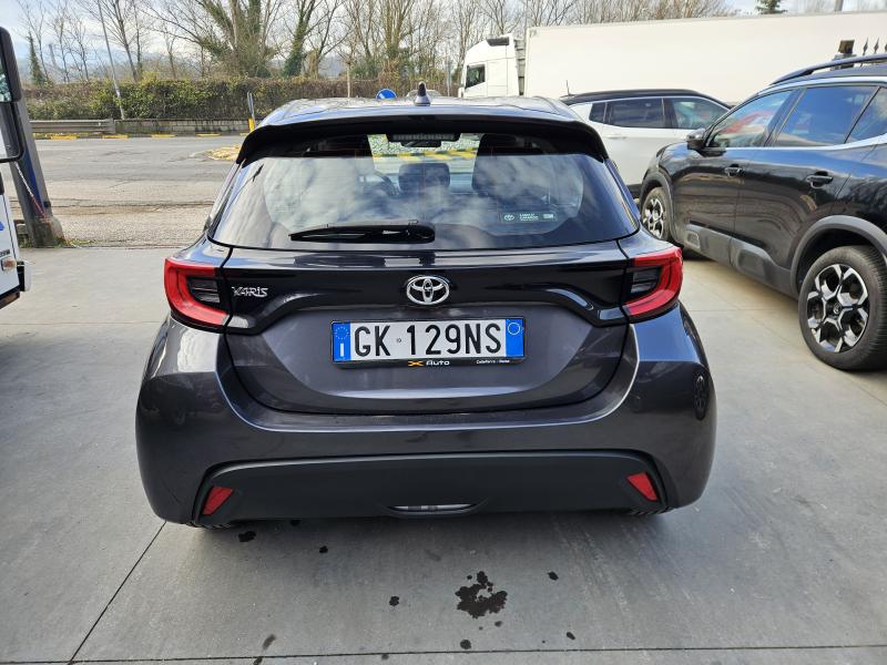 Toyota Yaris IV 1.0 Trend 6