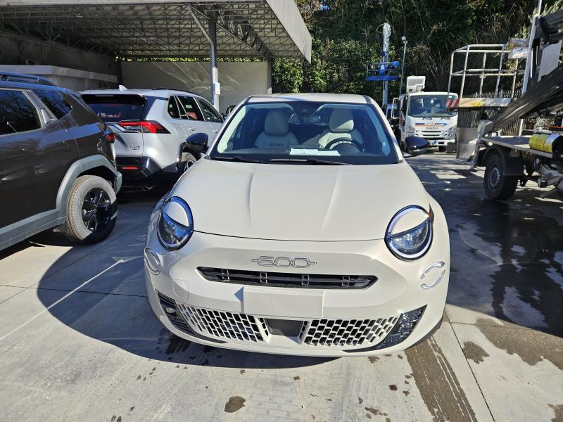 Fiat 600 IV 1.2 hybrid Icon 145cv auto 18