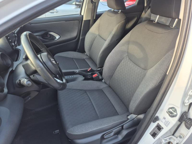 Toyota Yaris IV 1.0 Trend 6